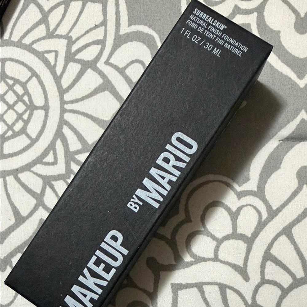 Makeup by Mario natural finish foundation N2